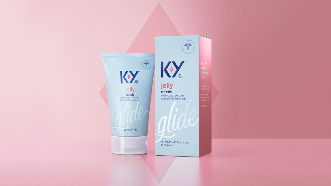 試論中國(guó)化妝品的包裝設(shè)計(jì)如何在全球化時(shí)代發(fā)揮自己的特色 試論中國(guó)化妝品的包裝設(shè)計(jì)如何在全球化時(shí)代發(fā)揮自己的特色