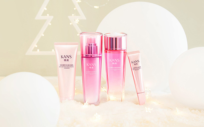 國貨美妝的“梳妝臺戰(zhàn)爭”：光榮之路，道阻且長