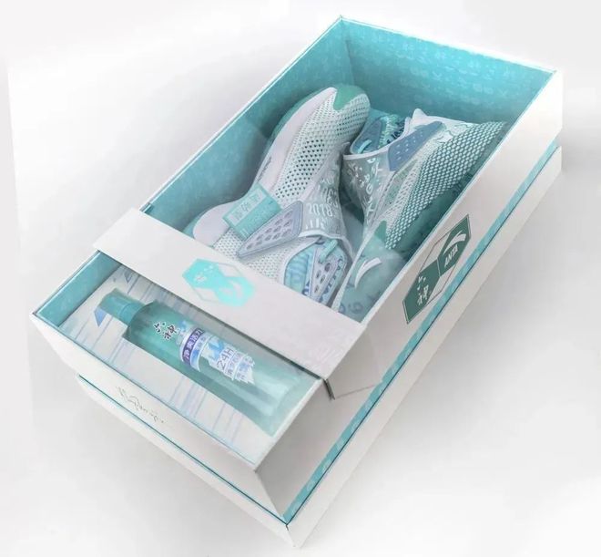 爺青回！六神換包裝了？這設(shè)計(jì)真“考古”！