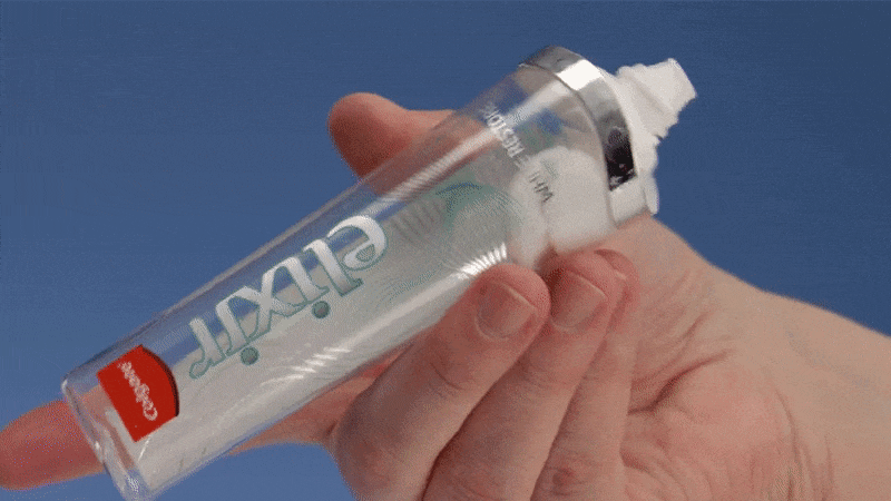 再也不用「擠牙膏」，高露潔換上的「潤滑劑」包裝，讓牙膏從此一滴不剩